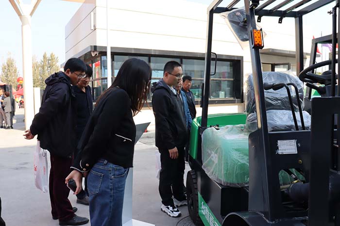 巅峰国际官网-钻营健全,你我一路成长